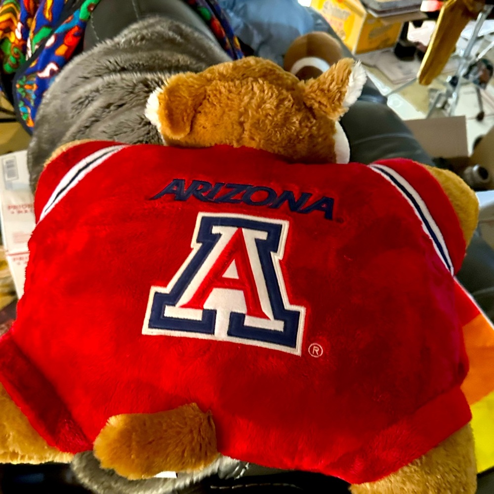U of Arizona Wilbur Pillow Pet - Picture 2 of 7